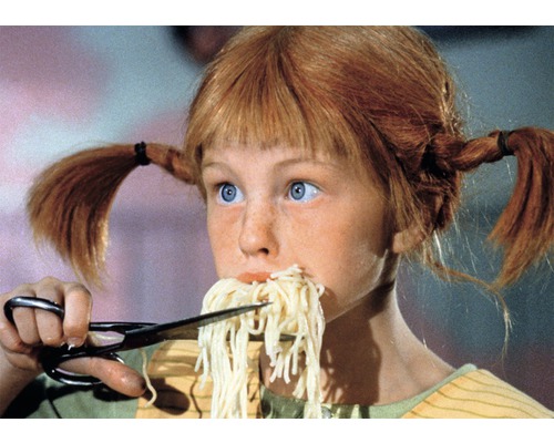 Postkarte Pippi Langstrumpf schneidet Spaghetti 14,8x10,5 cm